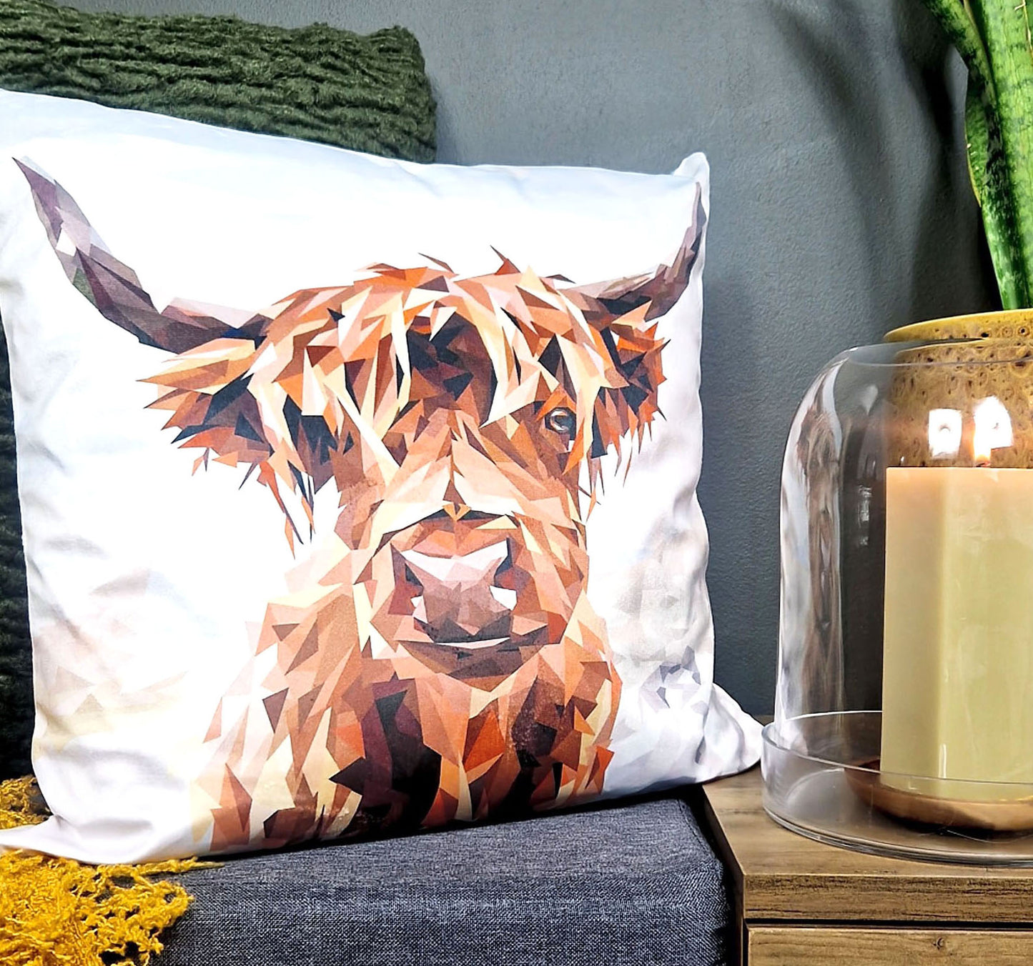 HIGHLAND COW velvet cushion