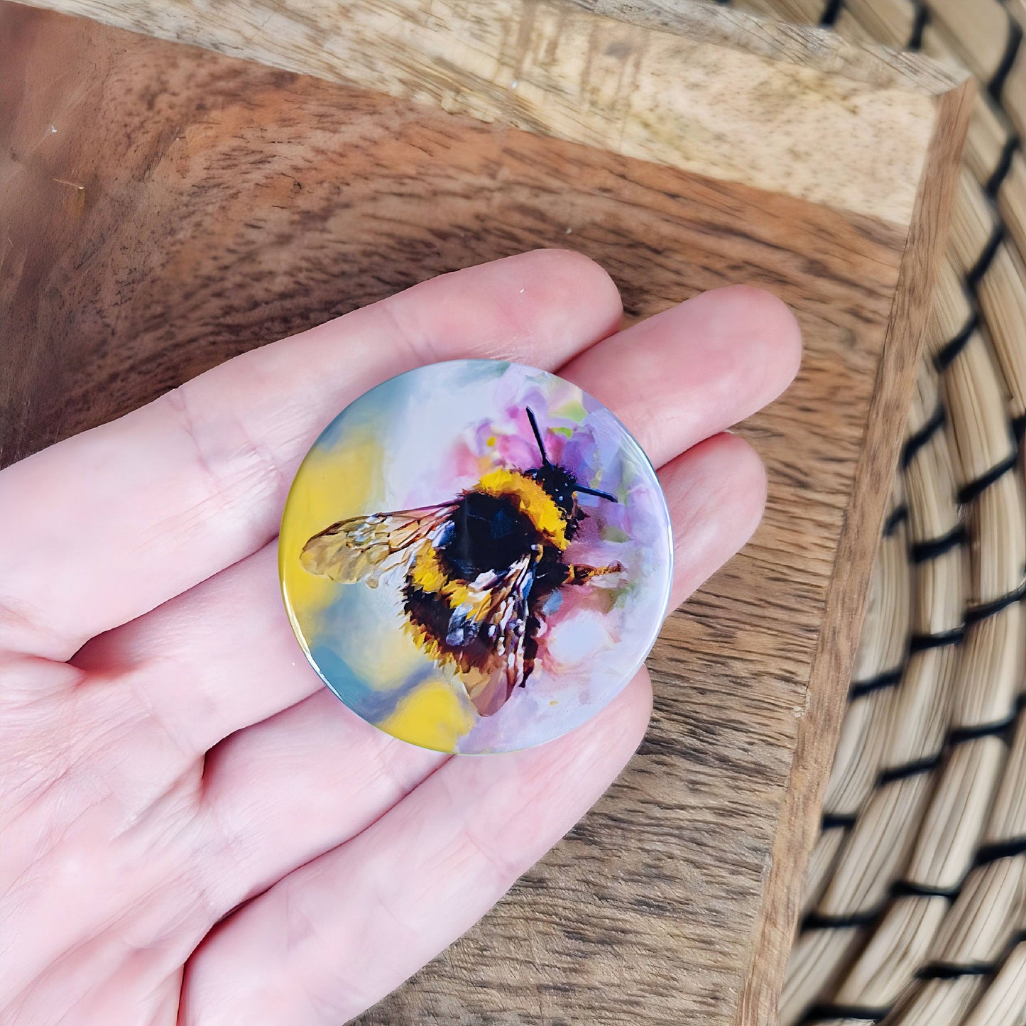 Buff-tailed bumblebee illustration | Mini pin badge | British gardens