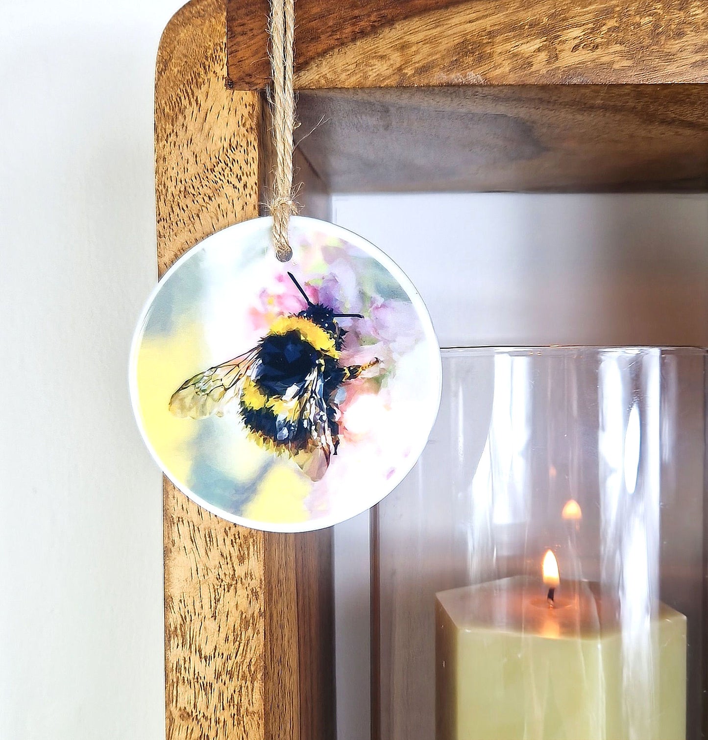 BUFF-TAILED BUMBLEBEE ceramic decoration