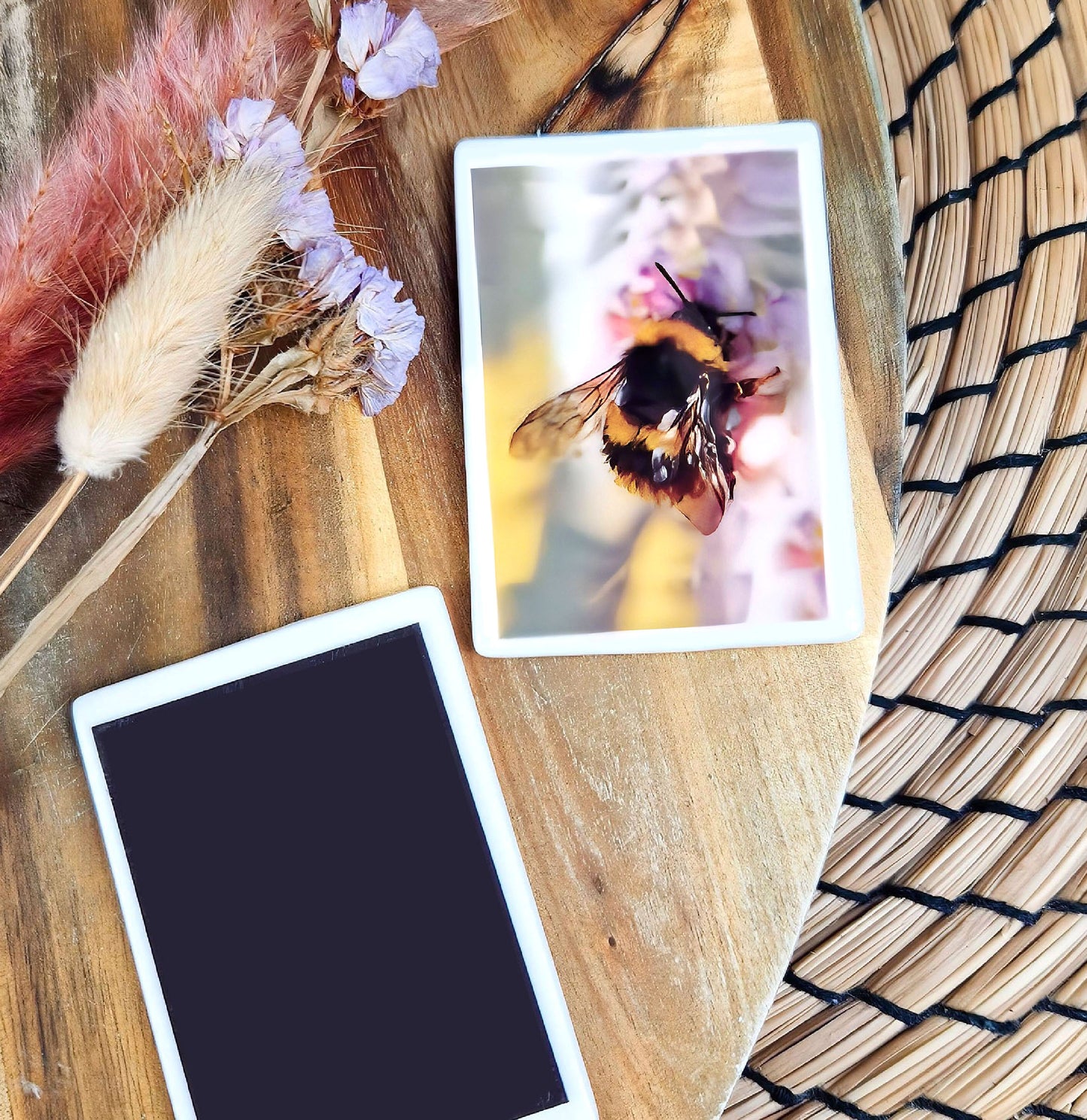 Buff-tailed bumblebee illustration | Ceramic fridge magnet | British gardens