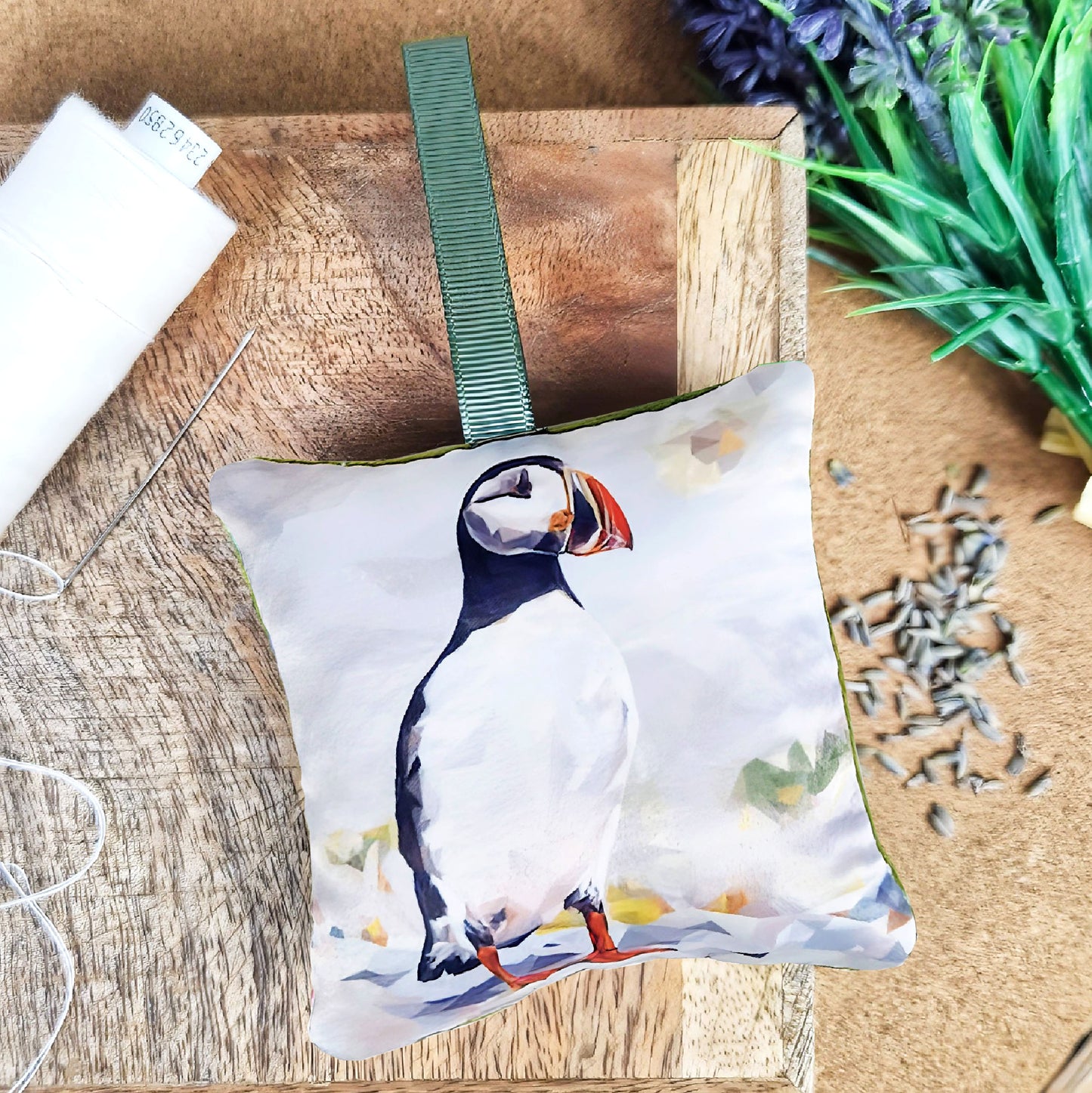 Handmade Atlantic puffin illustration sachet | English dried lavender | Scent