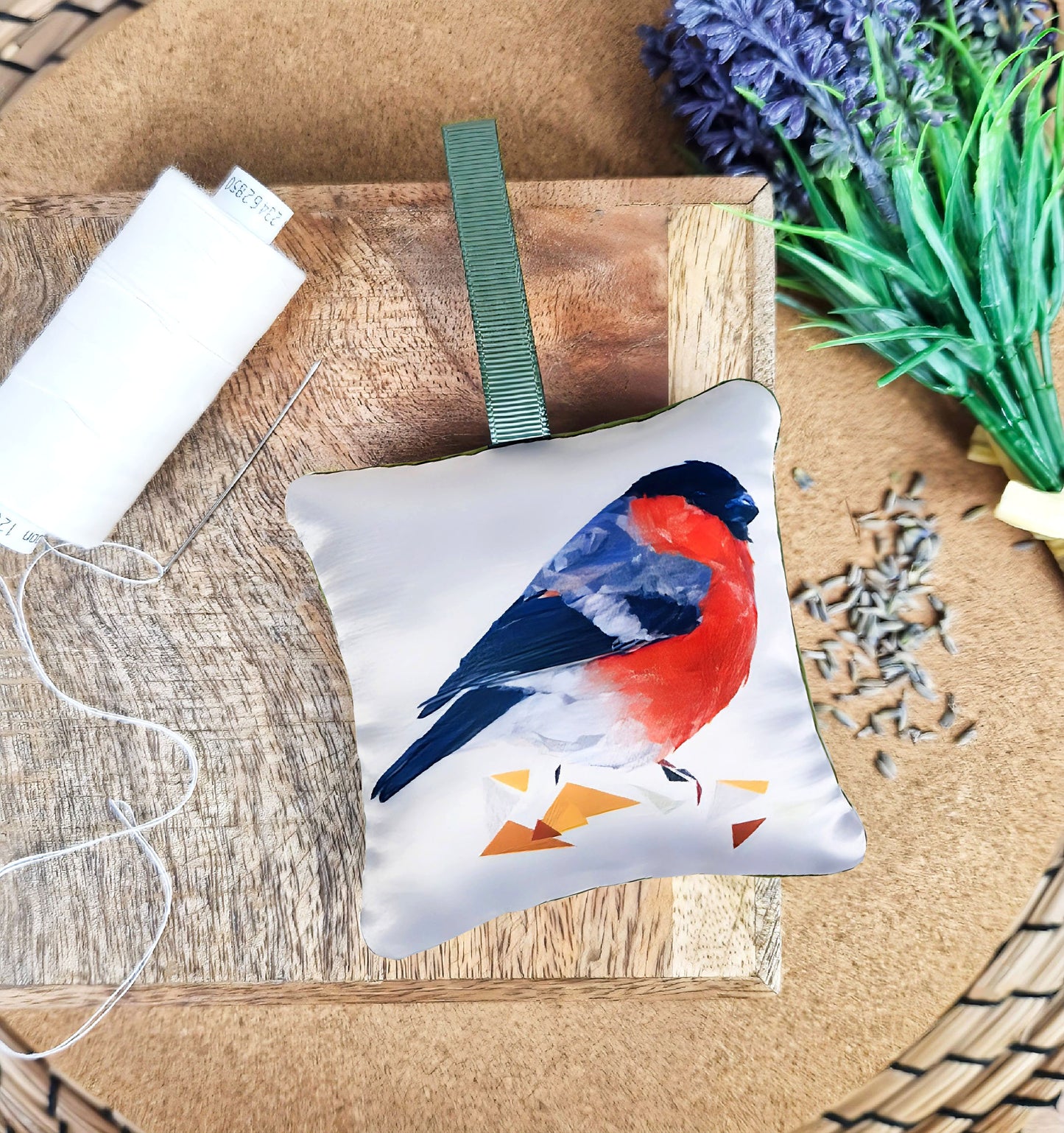 Handmade bullfinch bird illustration sachet | English dried lavender
