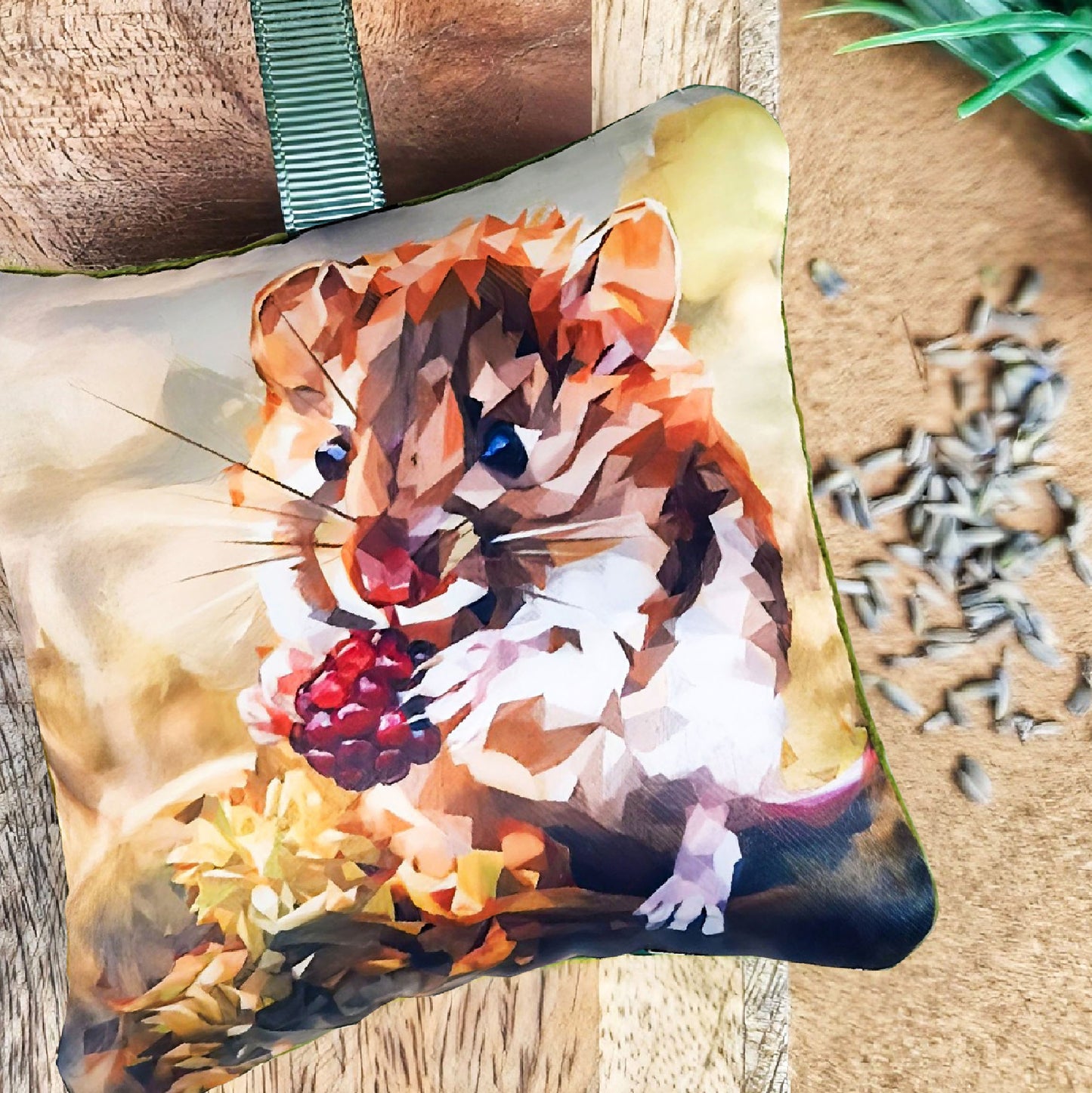 Handmade field mouse illustration sachet | English dried lavender | Scent