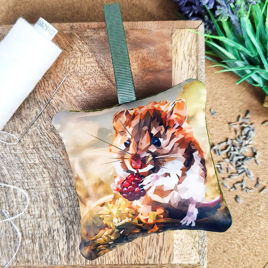 Handmade field mouse illustration sachet | English dried lavender | Scent