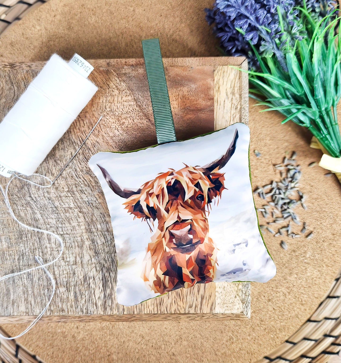 Handmade highland cow illustration sachet | English dried lavender | Scottish