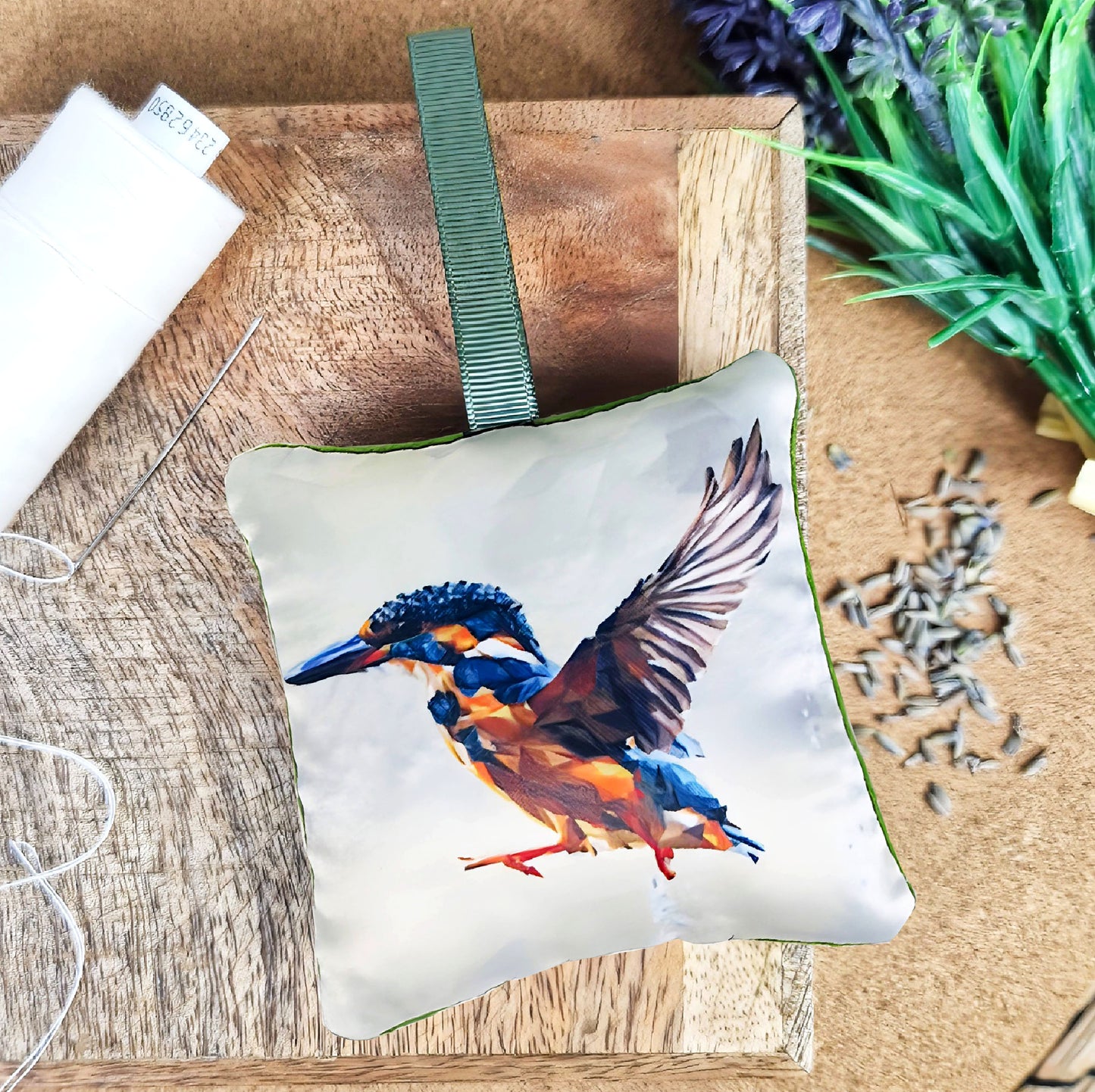 Handmade kingfisher bird illustration sachet | English dried lavender | Scent
