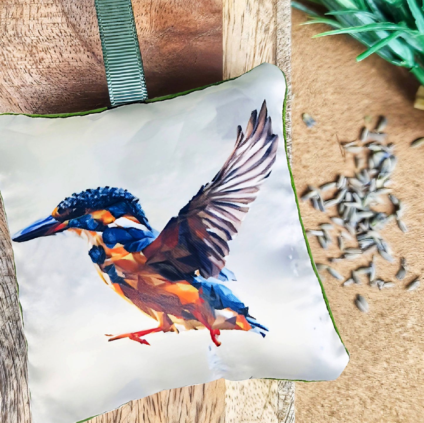 Handmade kingfisher bird illustration sachet | English dried lavender | Scent