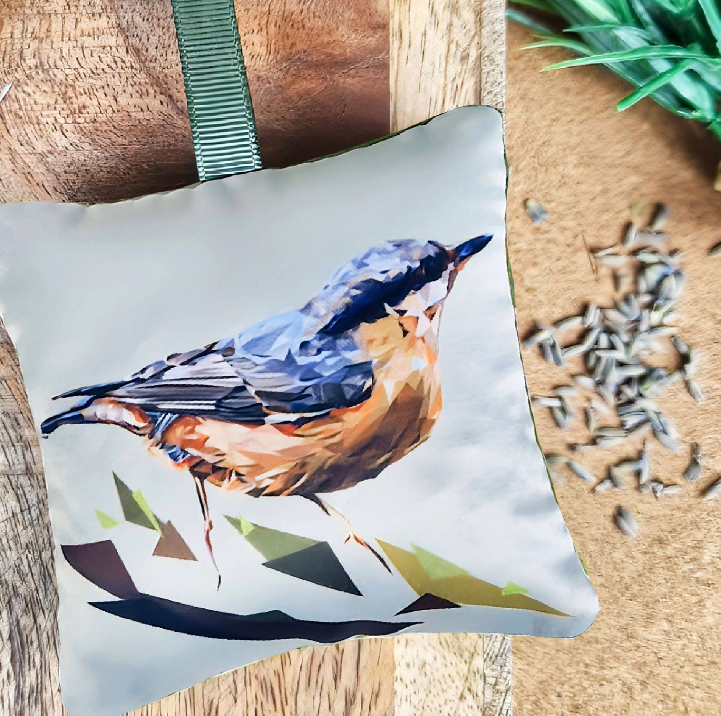 Handmade nuthatch bird illustration sachet | English dried lavender