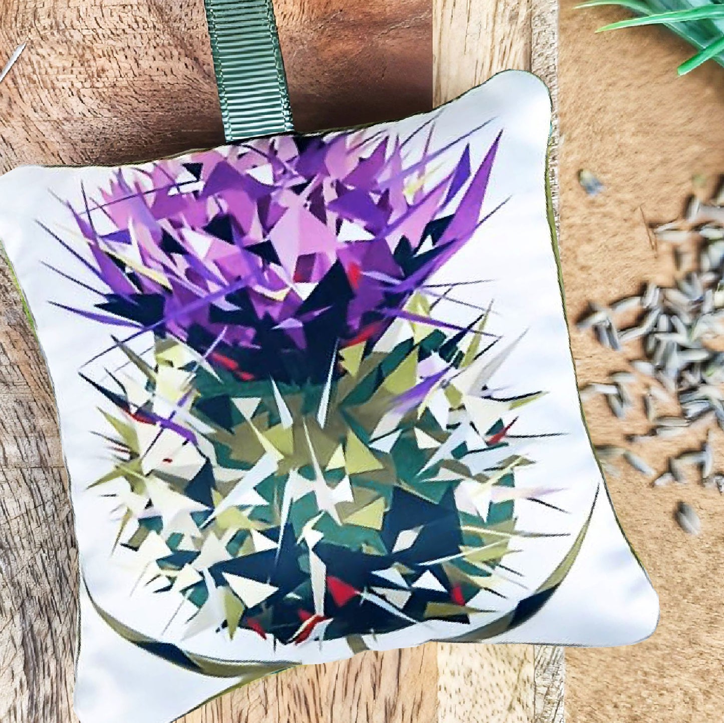 Handmade spear thistle illustration sachet | English dried lavender | Scottish scent