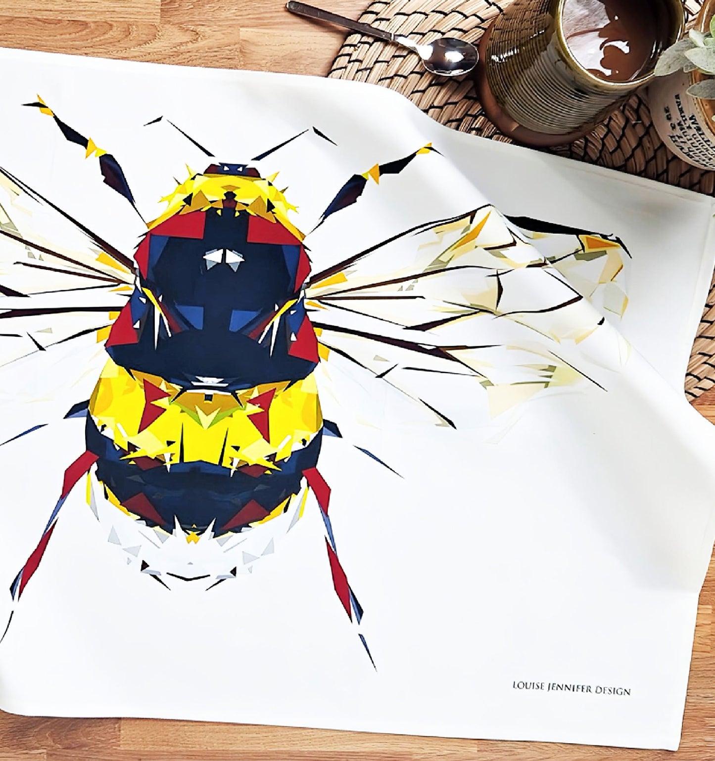 'SALE' Buff-tailed bumblebee tea towel | 100% cotton | British gardens | Wildlife illustration