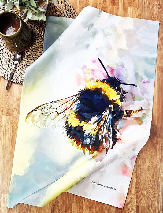 Buff-tailed bumblebee tea towel | 100% cotton | British gardens | Wildlife illustration