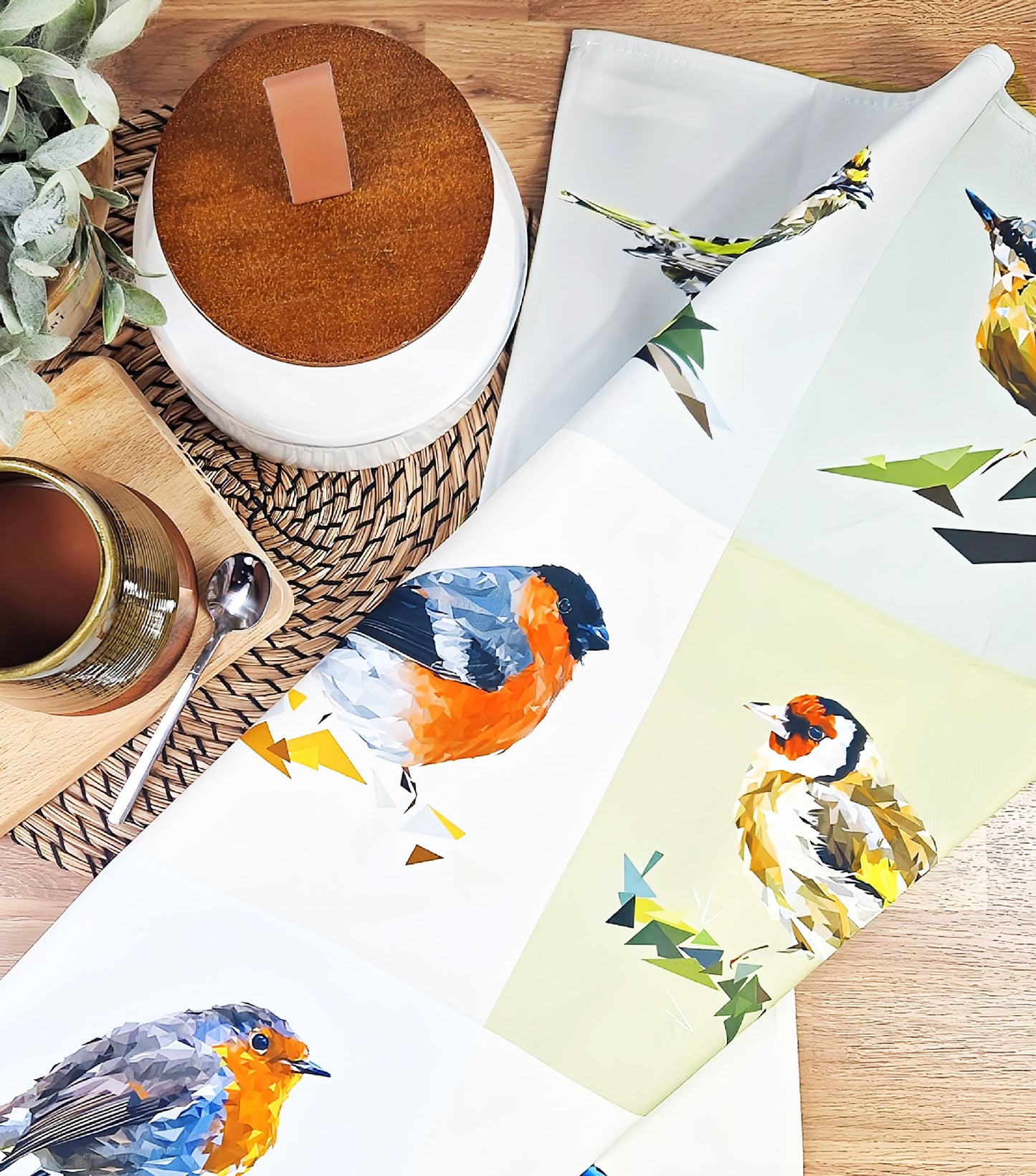 Garden birds tea towel | 100% cotton | British wildlife design