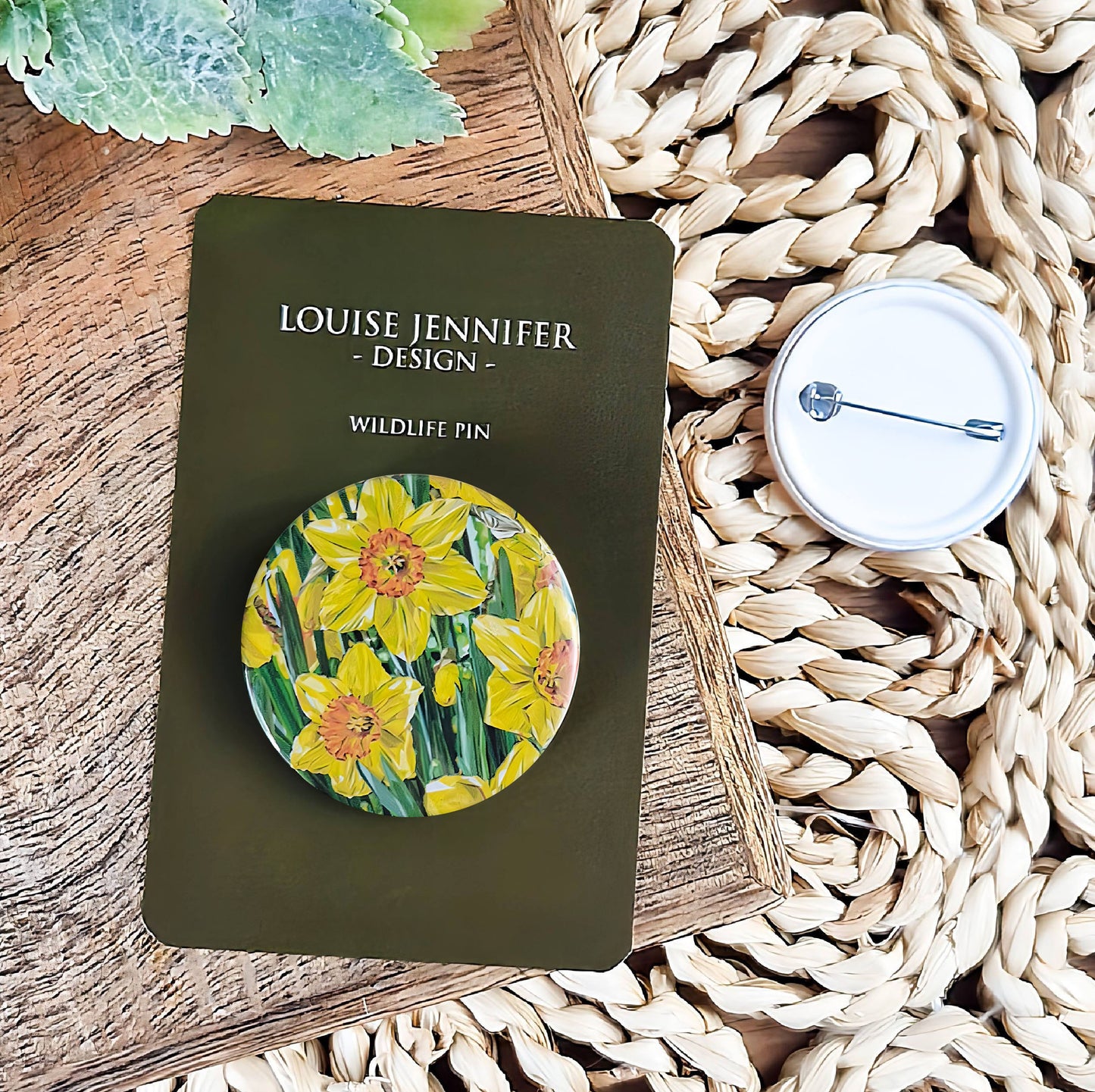 Daffodil flower illustration | Mini pin badge | Garden flowers