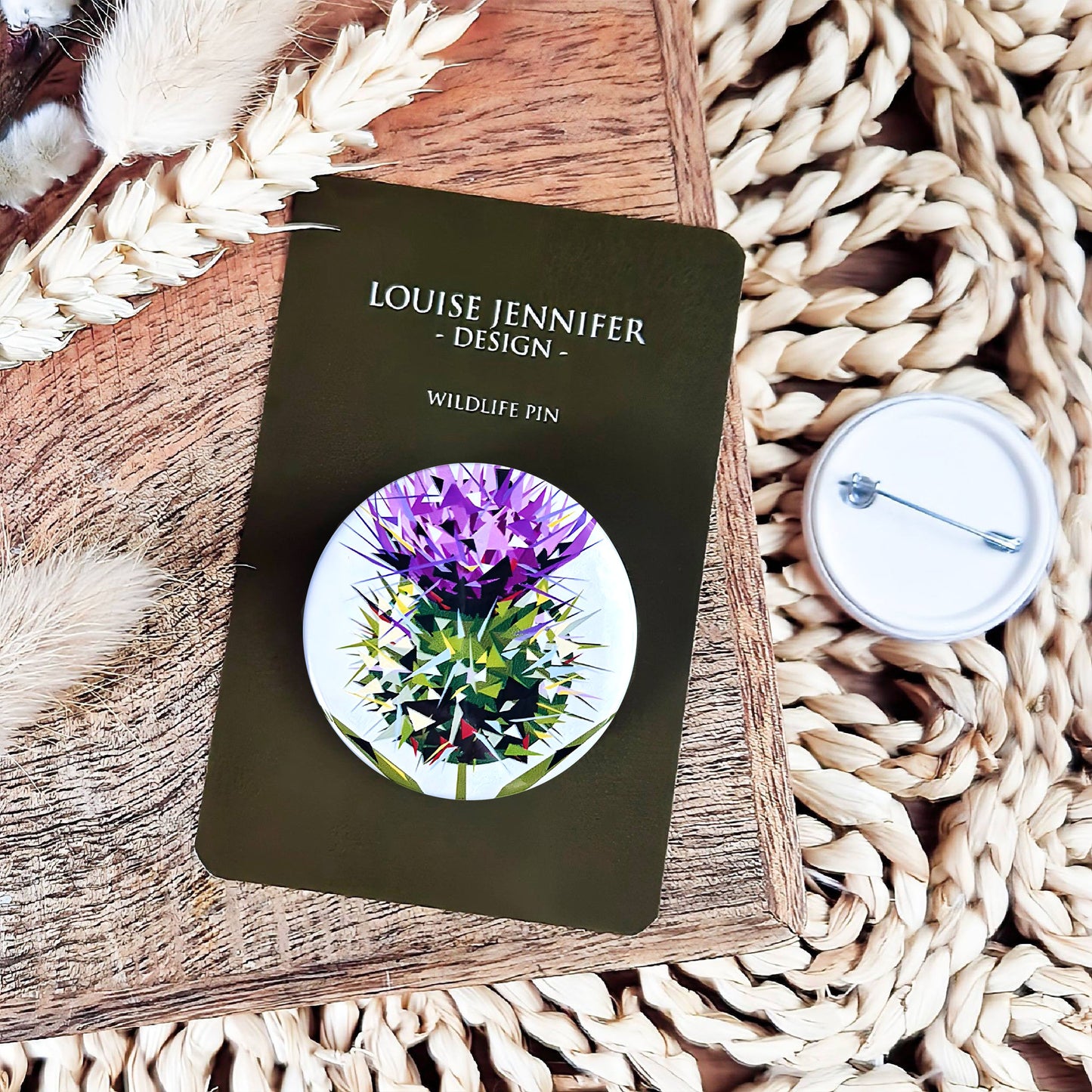 Spear thistle illustration | Mini pin badge | Scottish pin