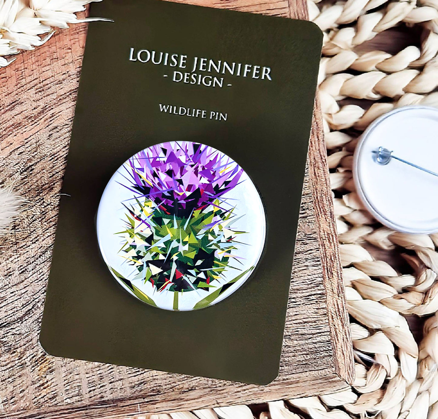 Spear thistle illustration | Mini pin badge | Scottish pin