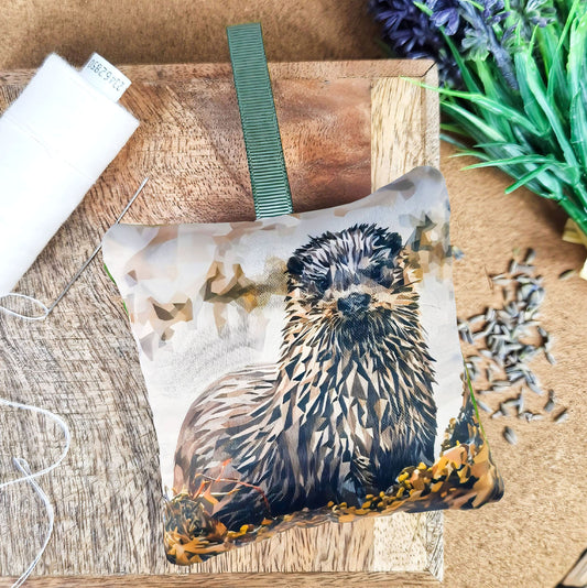 Handmade otter illustration sachet | English dried lavender | Scent