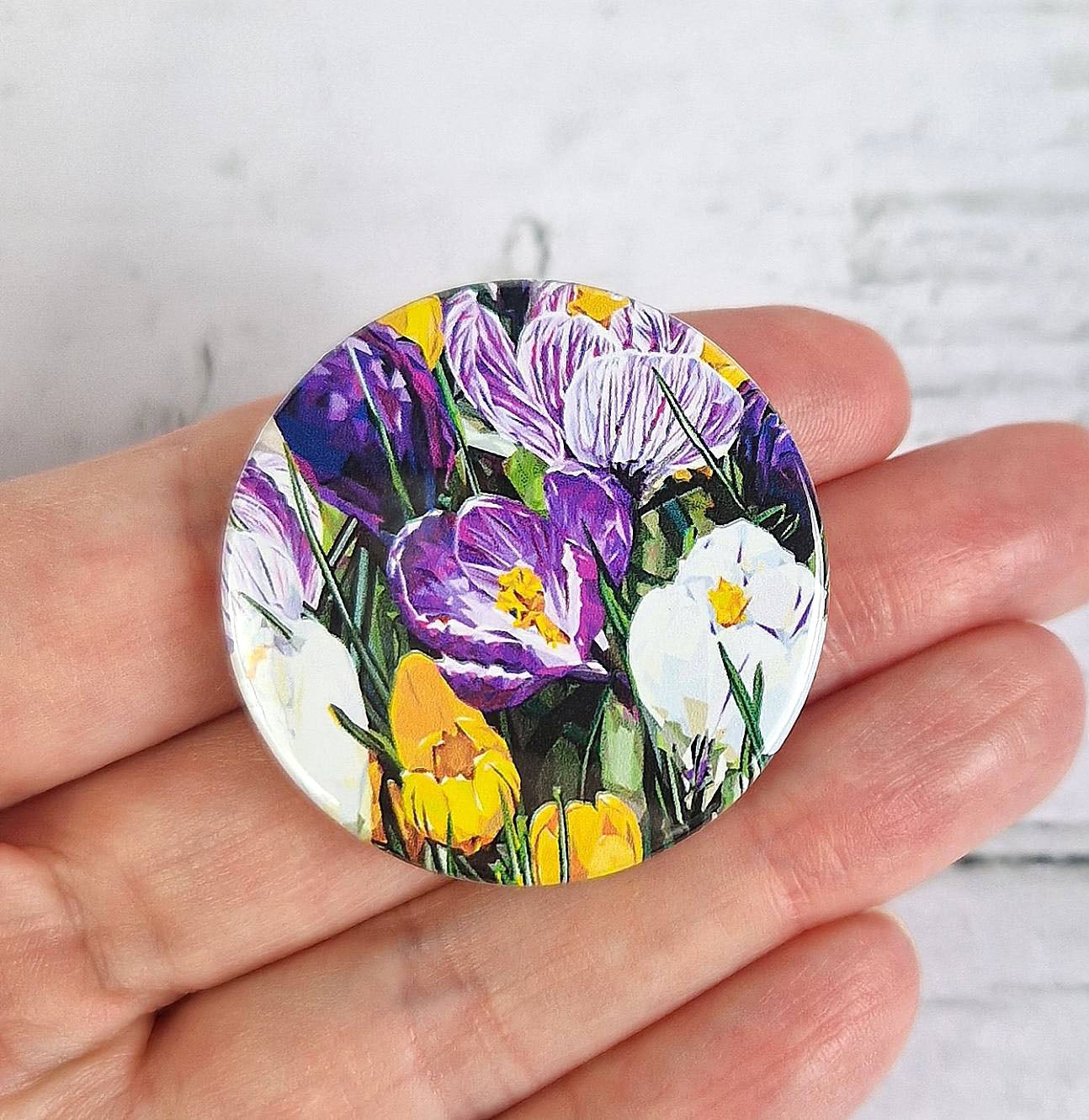 CROCUS pin badge