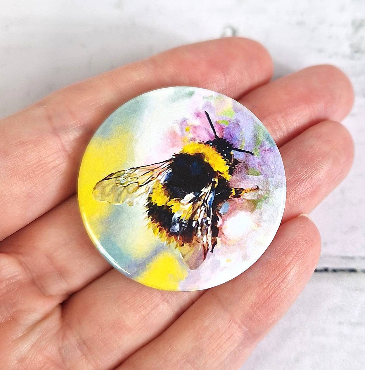 BUFF-TAILED BUMBLEBEE pin badge