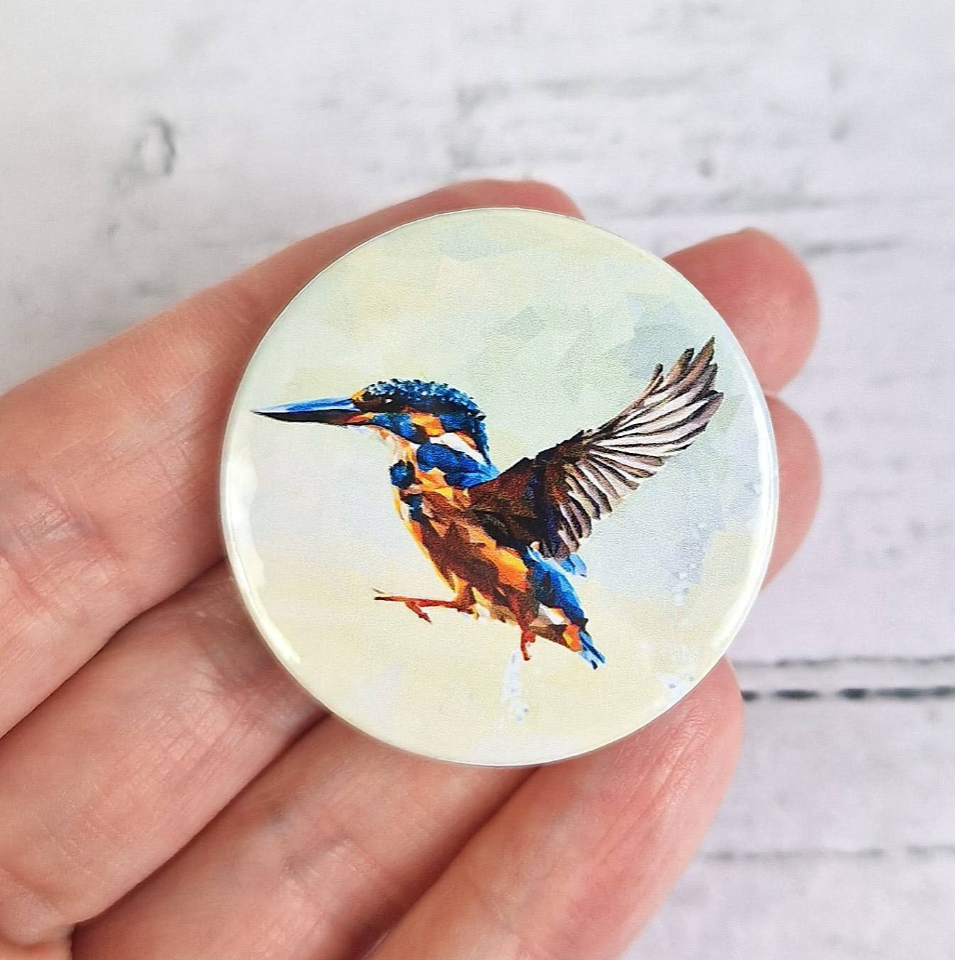 KINGFISHER pin badge