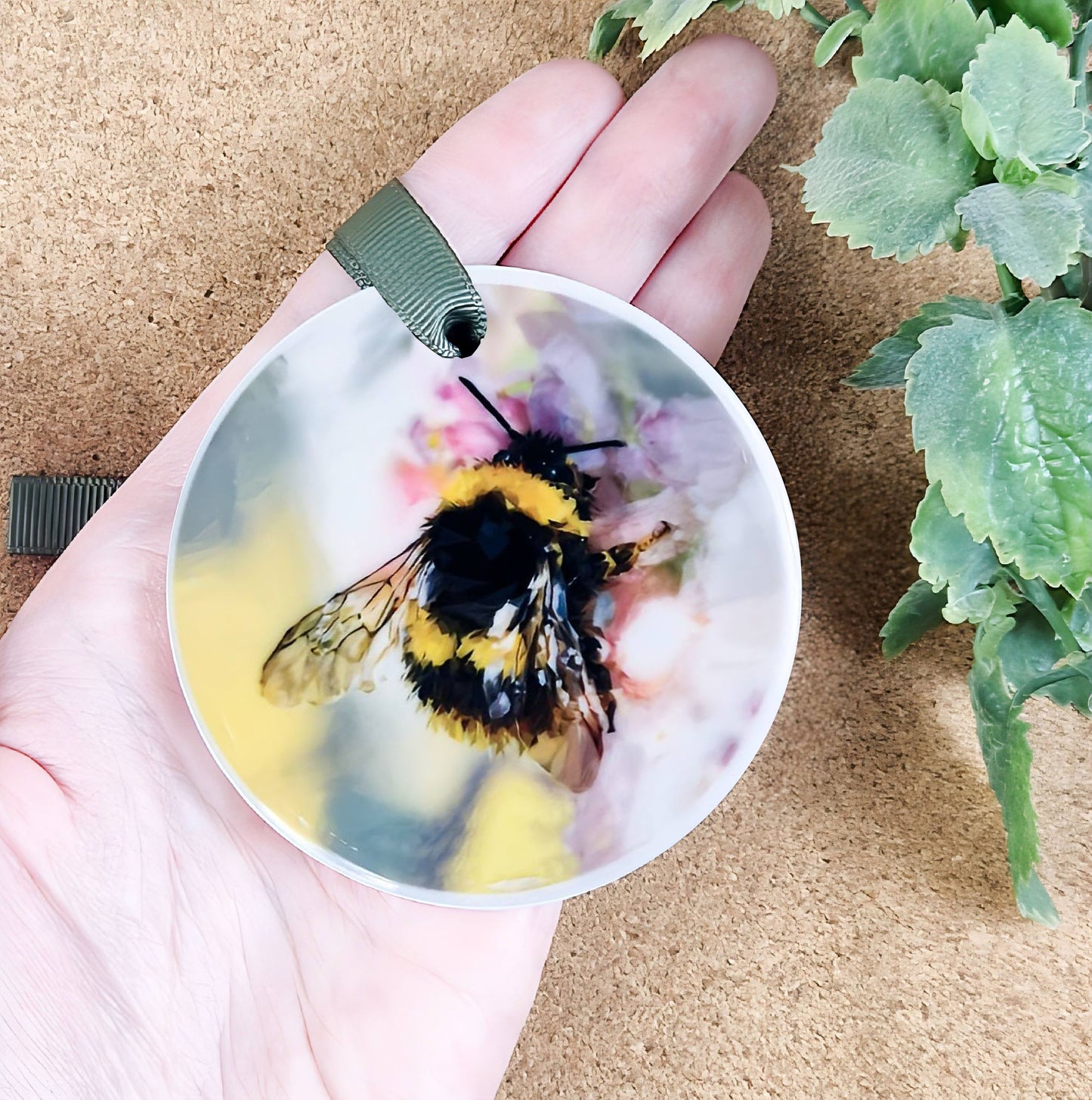 Buff-tailed bumblebee illustration | Hanging ceramic decoration